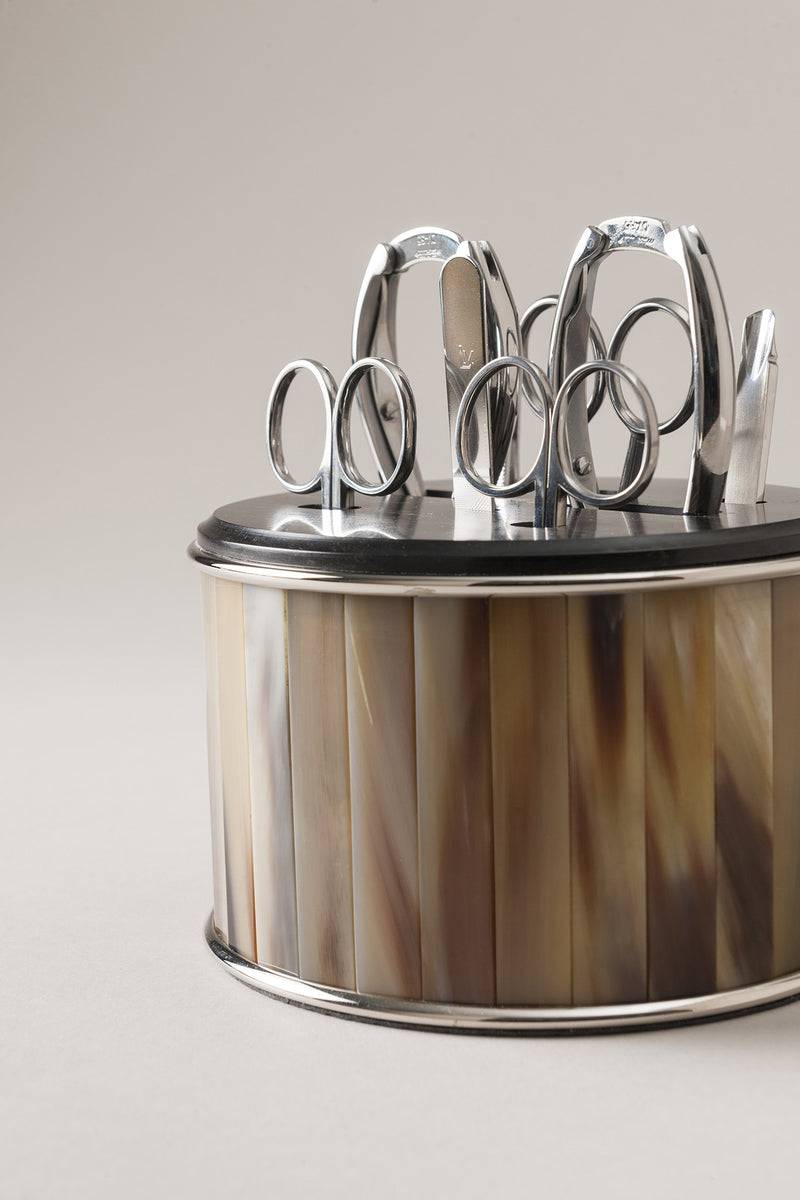 Lorenzi Milano Completo manicure da toilette in Zebu Offerte